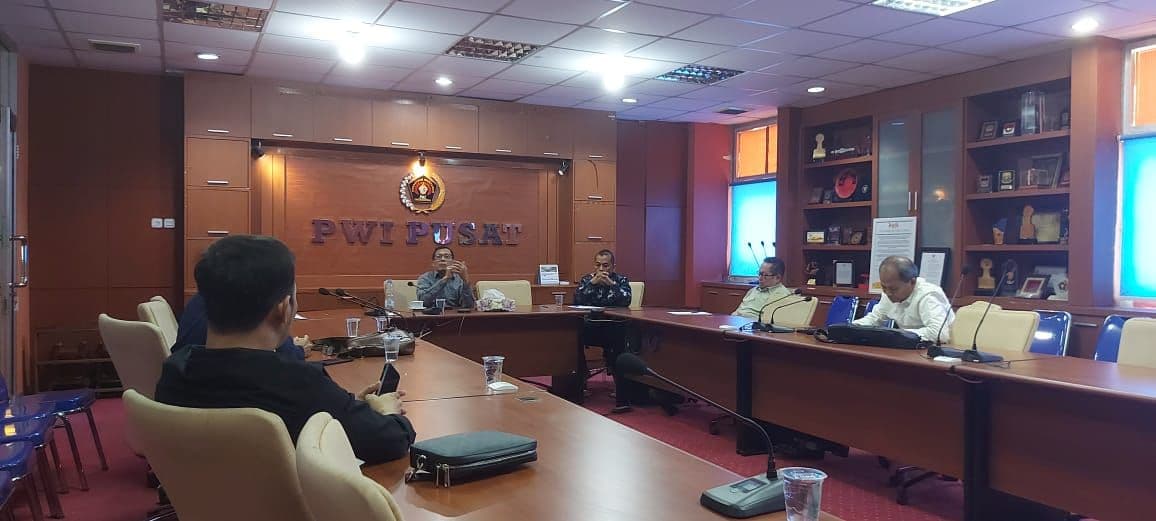 Program Prioritas Hendry Ch Bangun Ialah Pendidikan dan UKW
